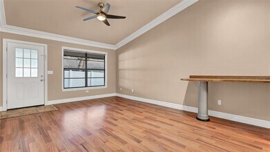 1800 Poinsettia Ave in Tarpon Springs, FL - Building Photo - Building Photo