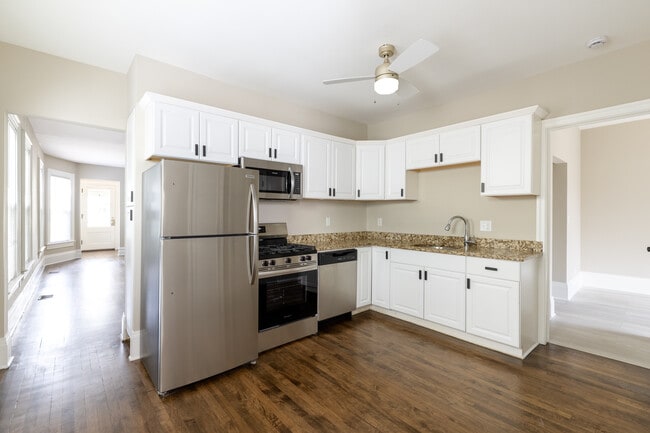 2756 S Logan Ave, Unit 2756 Lower