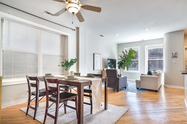 property at 3103 N Oakley Ave