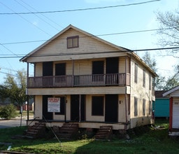 260 Washington Ave in Mobile, AL - Foto de edificio - Building Photo