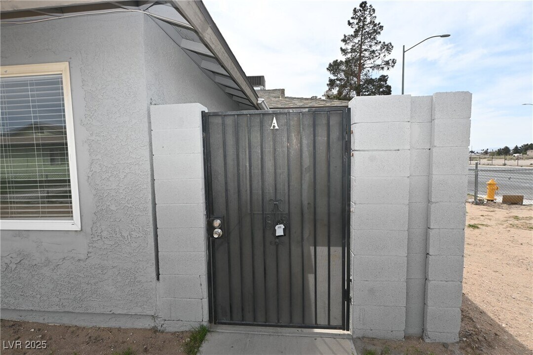 2334 N Lamb Blvd in Las Vegas, NV - Building Photo