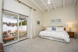 359 2nd Ave N in Naples, FL - Building Photo - Building Photo