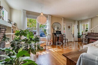 540 11th Ave N in St. Petersburg, FL - Building Photo - Building Photo