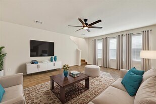 6523 Mildenhall Ct in Houston, TX - Building Photo