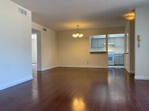 617 N Kenwood St in Glendale, CA - Building Photo - Building Photo