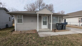 4512 Navajo St in Council Bluffs, IA - Building Photo