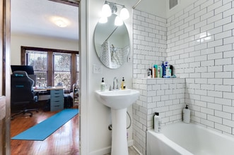 1160 Raymond Ave in St. Paul, MN - Building Photo - Building Photo