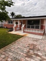 7648 Alhambra Blvd in Miramar, FL - Building Photo