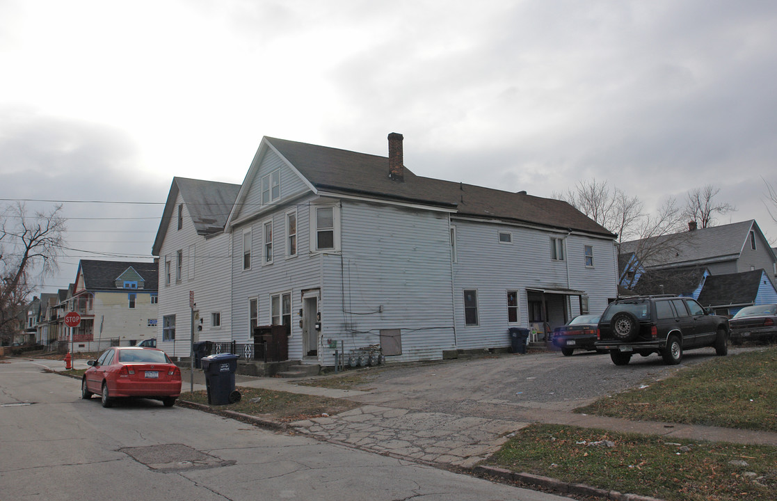 1176 West Ave in Buffalo, NY - Building Photo