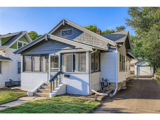 1683 Minnehaha Ave E in St. Paul, MN - Building Photo - Building Photo