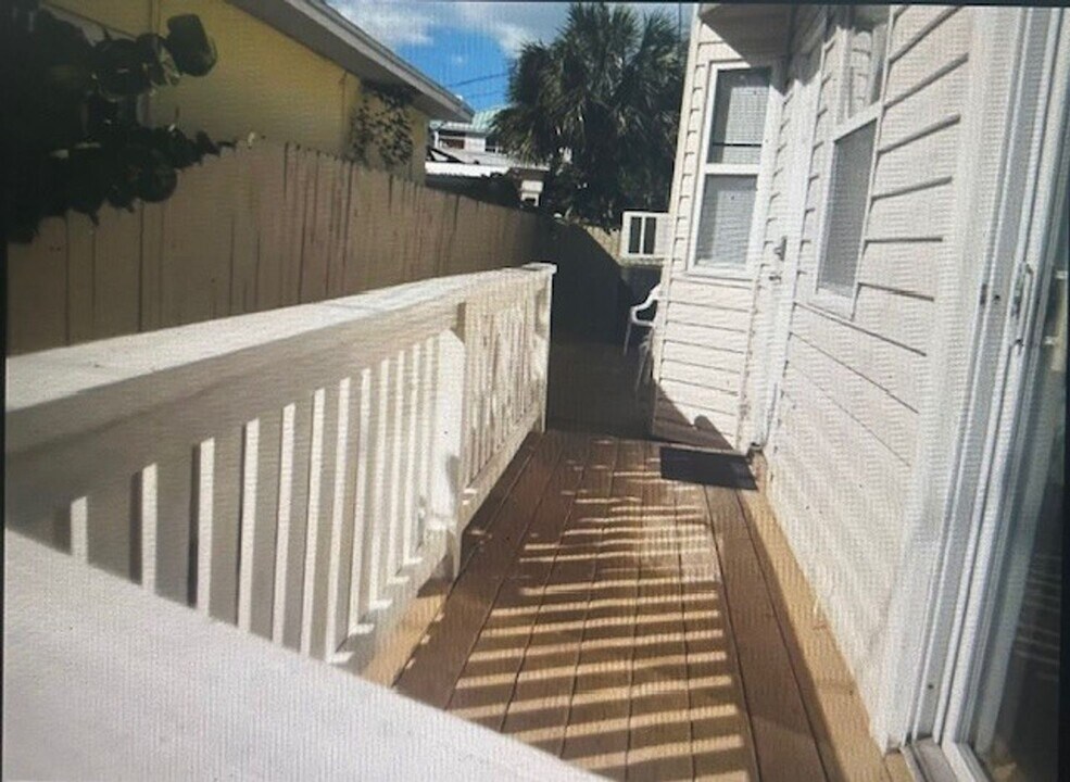 116 91st Ave in Treasure Island, FL - Building Photo