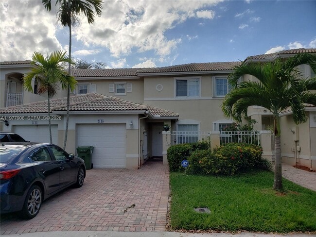 2118 NW 171st Terrace in Pembroke Pines, FL - Building Photo - Building Photo