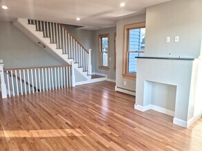33 Columbus Ave-Unit -33 in Waltham, MA - Building Photo - Building Photo