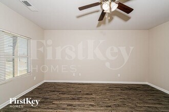 323 Clear Creek Ln in Calera, AL - Building Photo - Building Photo