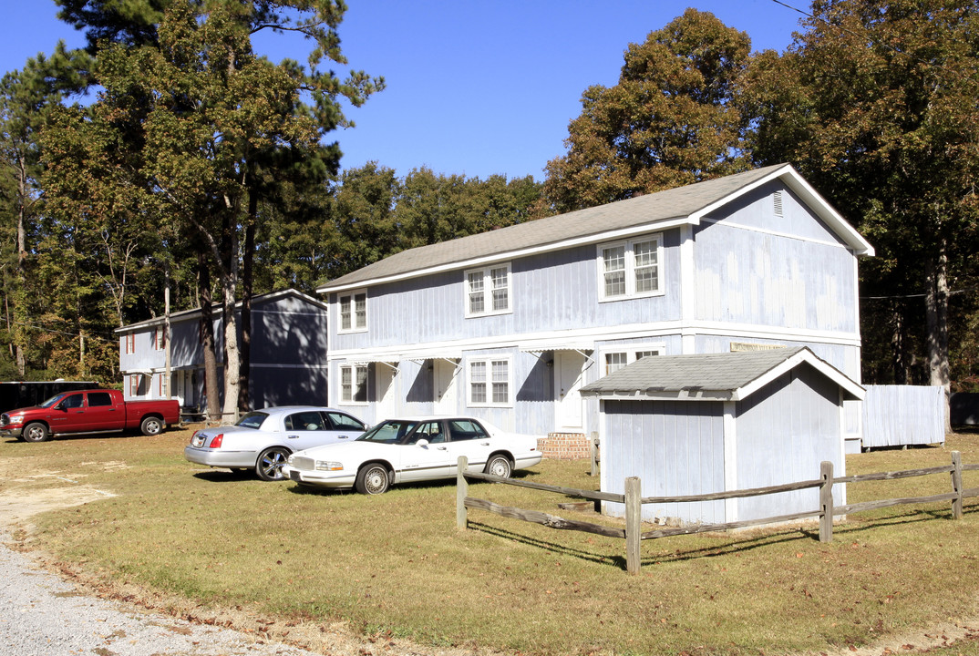 128 Themens Rd in Moncks Corner, SC - Building Photo