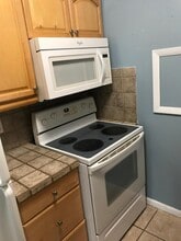 1830 Abbey Rd in West Palm Beach, FL - Building Photo - Building Photo