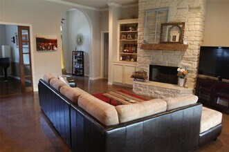 8105 Pecan Ridge Dr in Fort Worth, TX - Building Photo - Building Photo