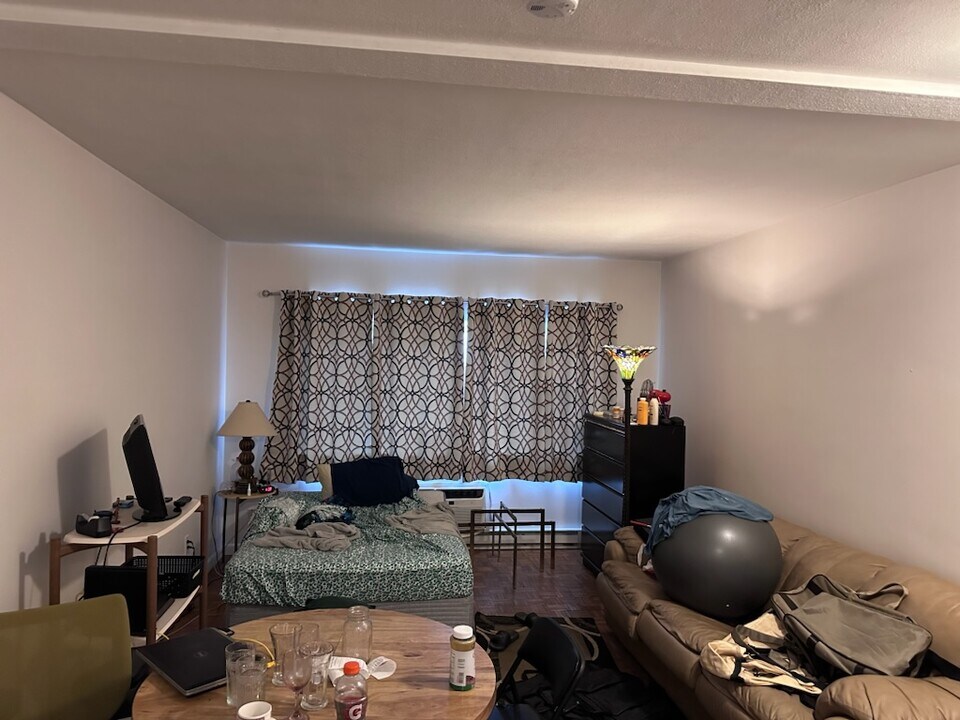 537 Highland Ave, Unit 12 in Malden, MA - Building Photo