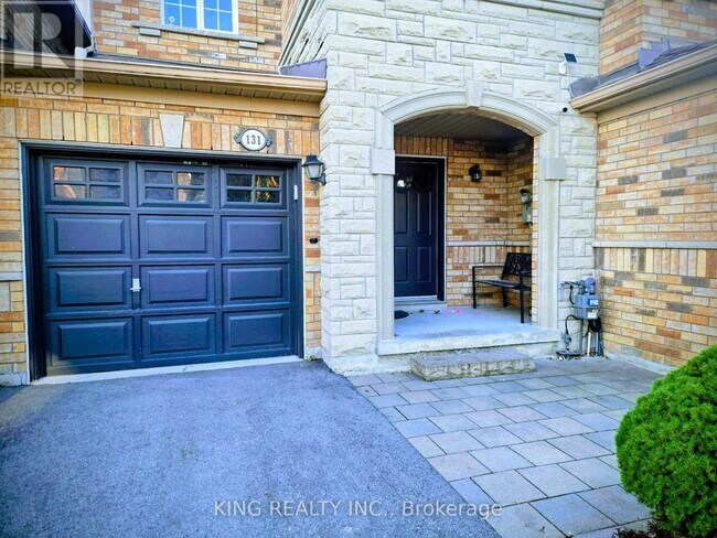 131 Royal Appian Crescent in Vaughan, ON - Building Photo - Building Photo