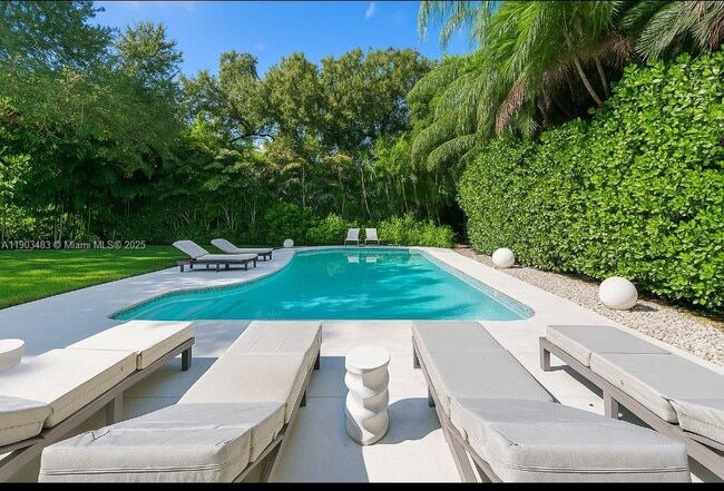 property at 641 Island Rd