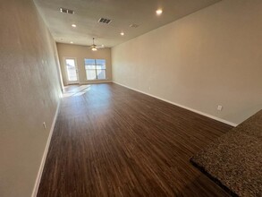 1640 133rd St, Unit Unit B in Lubbock, TX - Building Photo - Building Photo