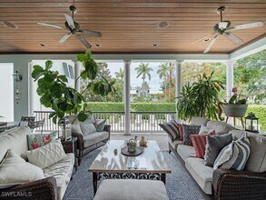 613 14th Ave S in Naples, FL - Building Photo - Building Photo