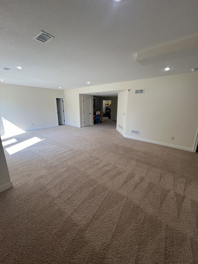 11623 W 158th Terrace in Overland Park, KS - Building Photo - Building Photo