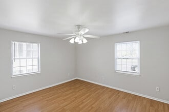 Rickett Road Apartments in Brighton, MI - Building Photo - Building Photo