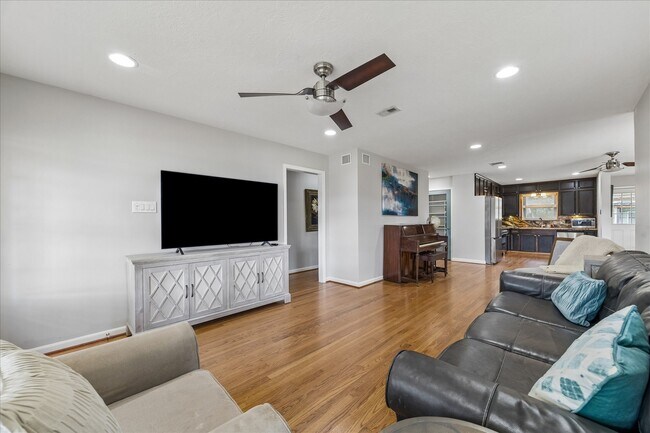 510 S Belknap St in Sugar Land, TX - Building Photo - Building Photo