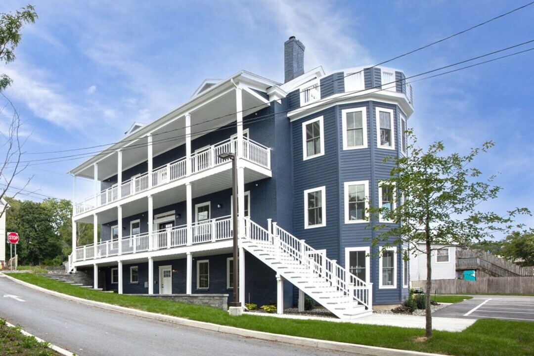 14 Dock St in Coeymans, NY - Building Photo