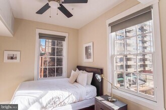 238 S 20th St in Philadelphia, PA - Building Photo - Building Photo