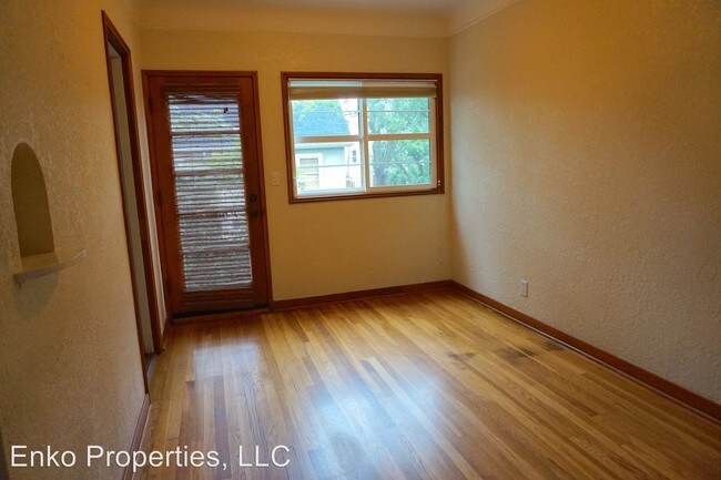 2025 SE Caruthers St-Unit -#15 in Portland, OR - Building Photo - Building Photo