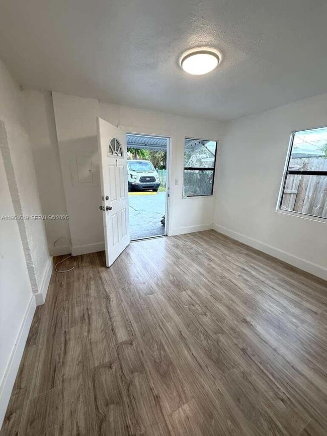 326 NW 96th St in Miami, FL - Building Photo - Building Photo