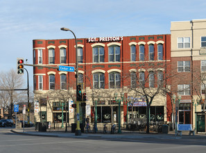 221-225 Cedar Ave S in Minneapolis, MN - Building Photo - Building Photo