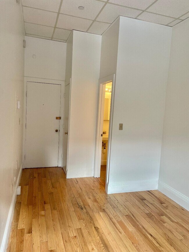 458 Beacon St, Unit 4 in Boston, MA - Building Photo - Building Photo