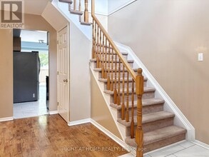 23 Harrington Ct in Ottawa, ON - Building Photo - Building Photo
