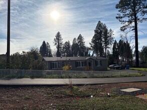 7045 Molokai Dr in Paradise, CA - Building Photo - Building Photo