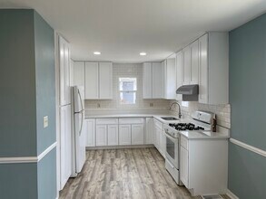 114 E Richmond St in Westmont, IL - Building Photo - Building Photo