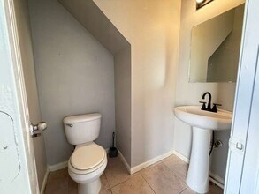 6427 Waldron Dr in Houston, TX - Building Photo - Building Photo