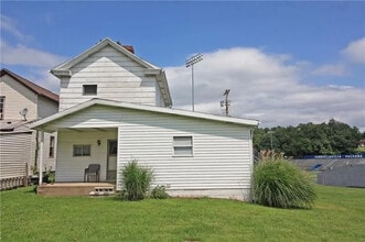 219 Ohio St in Connellsville, PA - Building Photo - Building Photo