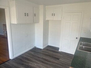 20110 Mountville Dr in Maple Heights, OH - Building Photo - Building Photo