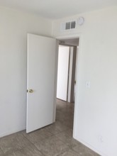 5304 Redberry St in Las Vegas, NV - Building Photo - Building Photo