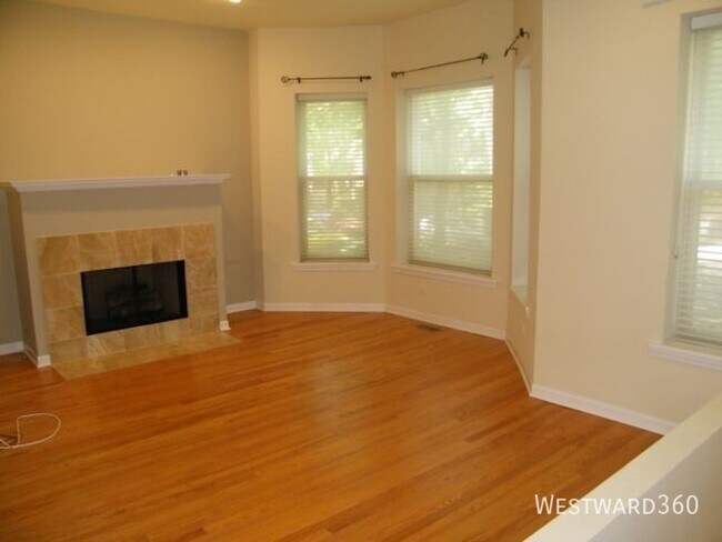 1017 W Dakin St in Chicago, IL - Building Photo - Building Photo