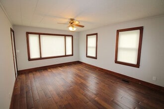 200 Tomberlin Rd in Mount Holly, NC - Building Photo - Building Photo