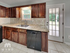 125 Beaver Creek Ln in Sharpsburg, GA - Building Photo - Building Photo