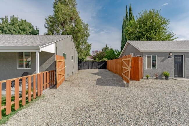 115 Del Monte Ave in Yuba City, CA - Building Photo - Building Photo