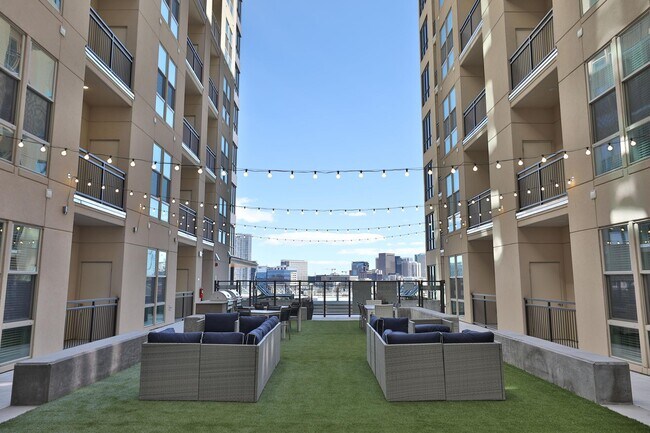 The Alcott in Denver, CO - Building Photo - Building Photo