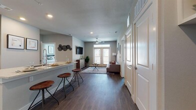 24002 Colonial Pkwy in Katy, TX - Building Photo - Building Photo