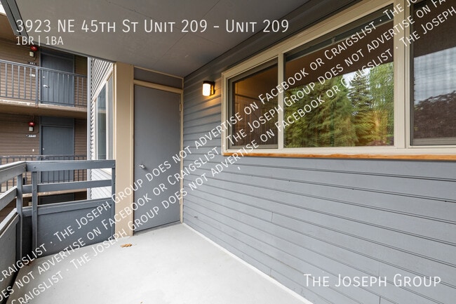 property at 3923 NE 45th St