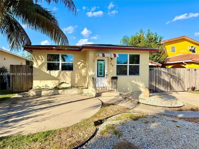 45 SE 14th St